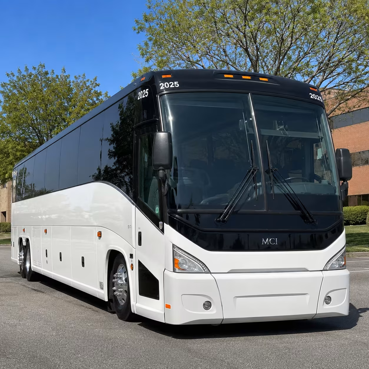 compare san bruno concert bus options by amenity size and price
